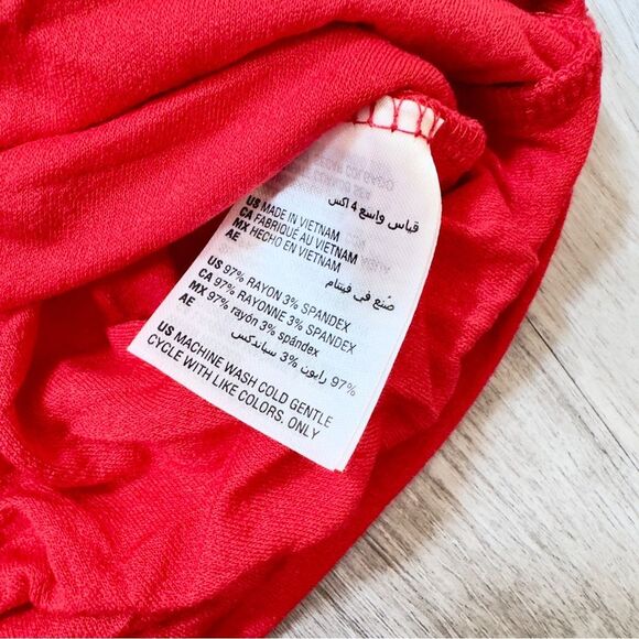 Bar III Women's Plus Size NWT Holiday Red Long Sleeve Bodycon Midi Dress 4X - Picture 3 of 3